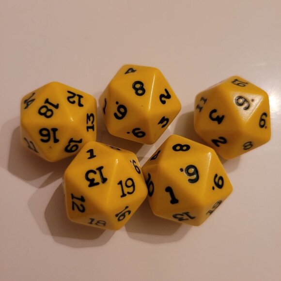 Yellow D20 Dice Replacement Game Piece Dicecapades Set 20 Sided - Picture 2 of 6